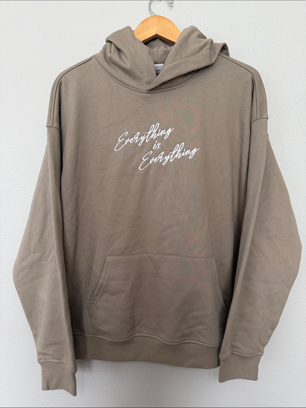 Everything Is‎ Everything Taupe Pullover Hoodie Heavy Women’s Large